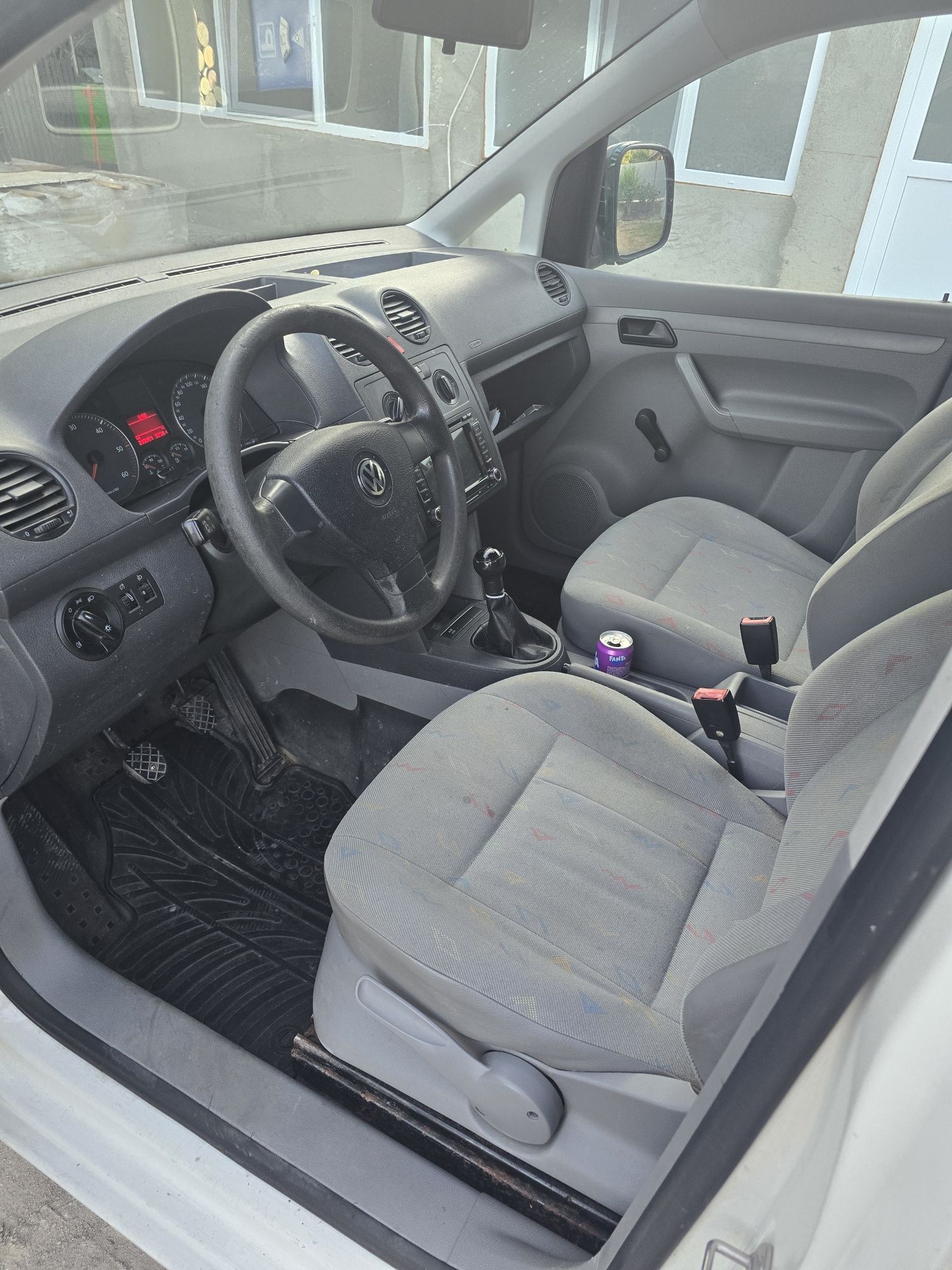Volkswagen Caddy / 2.0SDI / 2008 / NAVI / cârlig remorcare