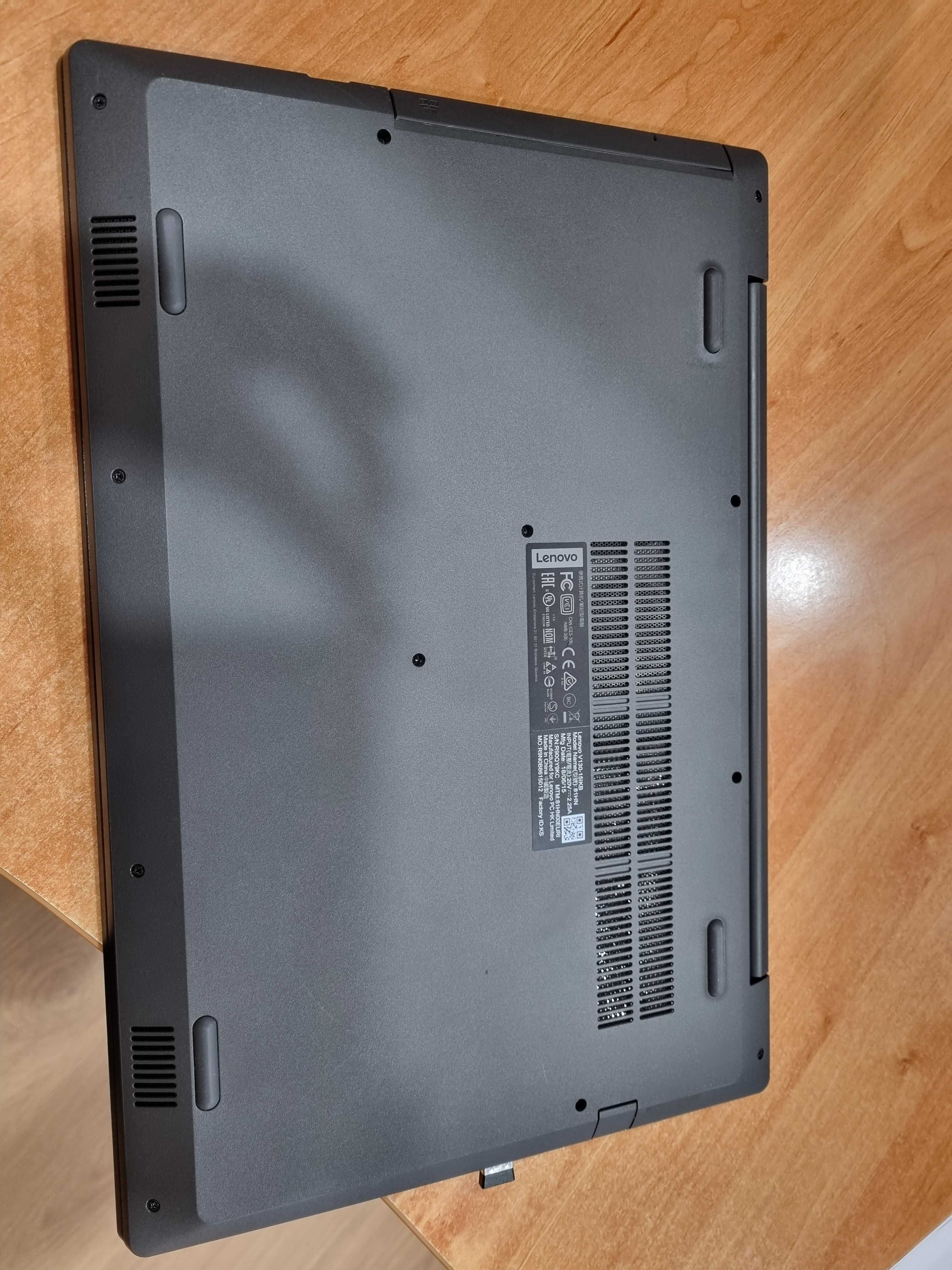 Laptop LENOVO V130-15IKB