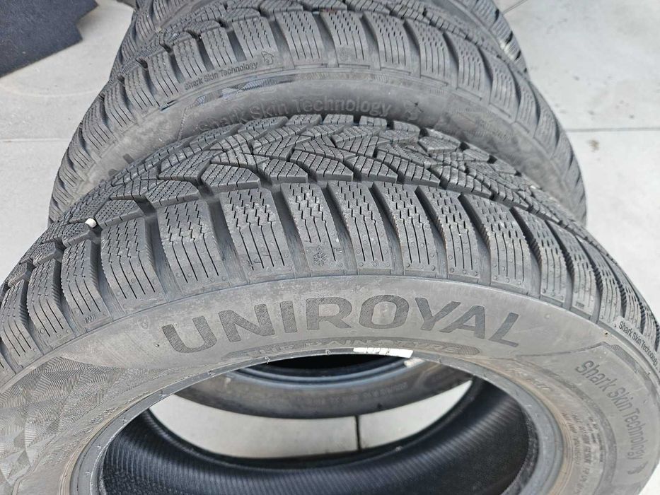 4бр. 205/60 R16 зимни UNIROYAL 8мм