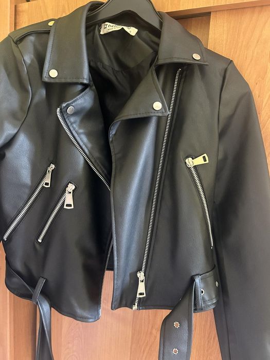 Дамско кожено яке