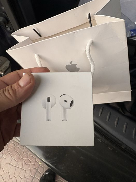 AirPods 4 оригинал