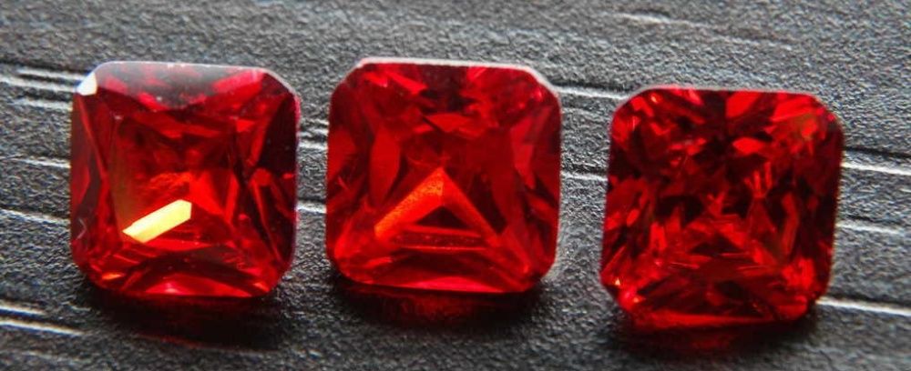 Рубин, Сапфир, Чароит, Цитрин..и още много