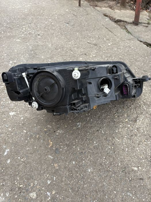 Far Stanga Skoda Superb 3 original bi-xenon adapitv 2016-2019