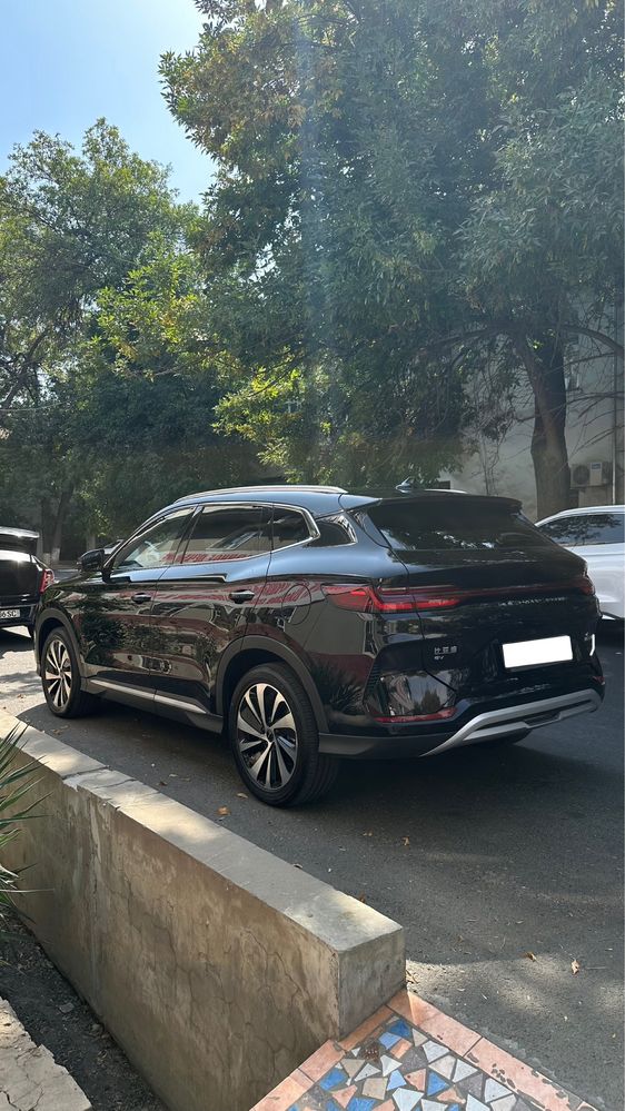 BYD Champion продаётся или меняется на Zeekr 7X (возможен трейд-ин).
