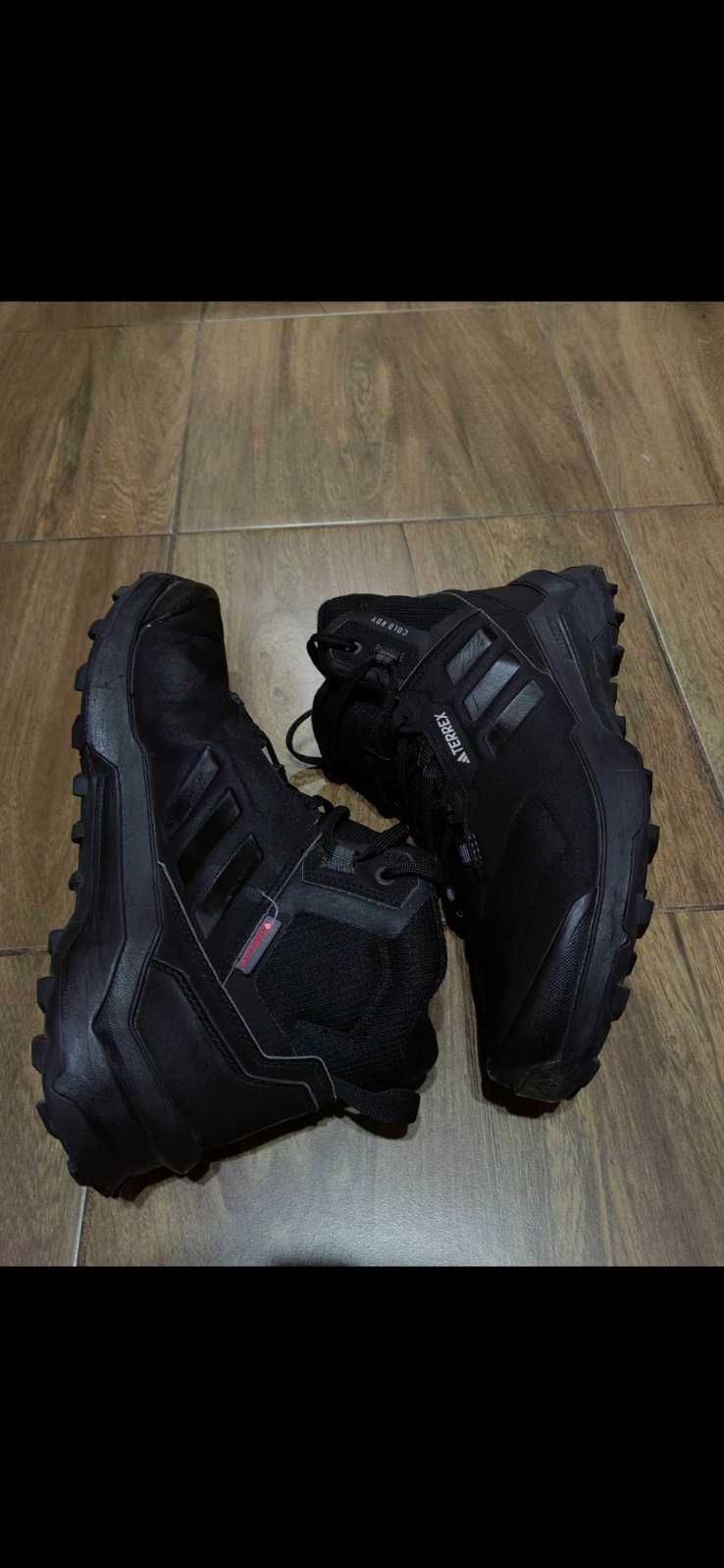 Обувки Adidas Terrex 42