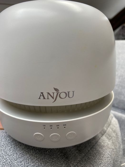 Difuzor uleiuri esentiale