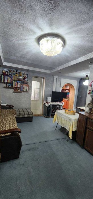 Продается 2-комнатная квартира