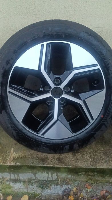 Set 4 anvelope noi de vara 215 55 17 GOODYEAR EfficientGrip P2