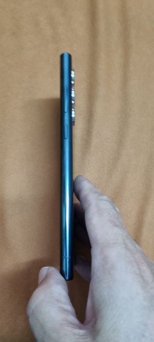 Продавам Самсунг  S22 ultra