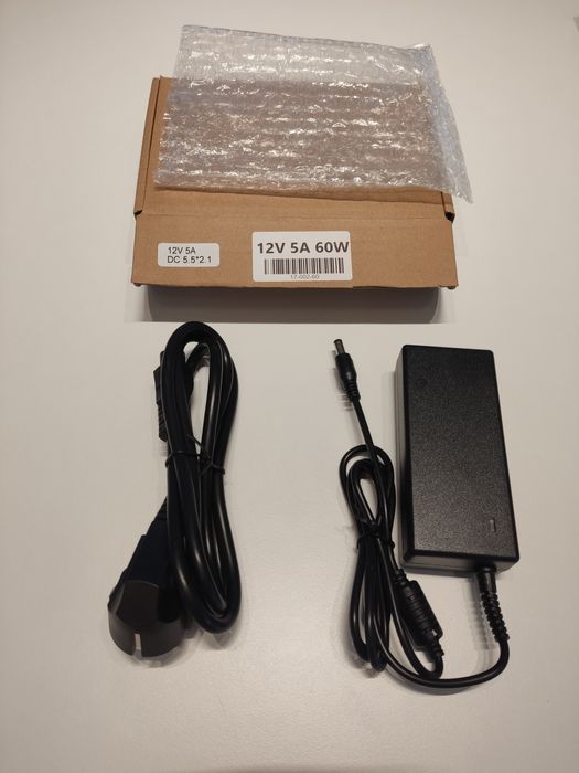 Transformator / Alimentator curent 12V 5A 60W