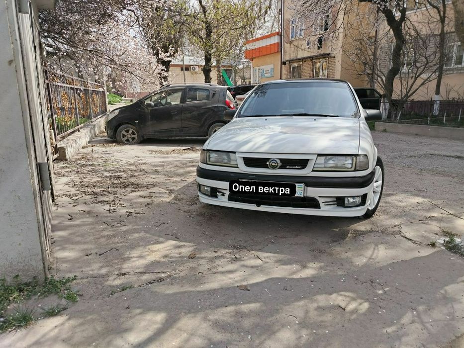 Опел вектра сотилади