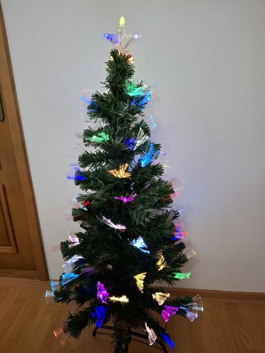 Vând brad artificial