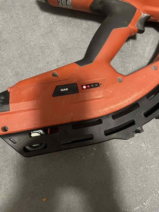 Hilti GX 3 — газов пиронопистолет (газов такер).