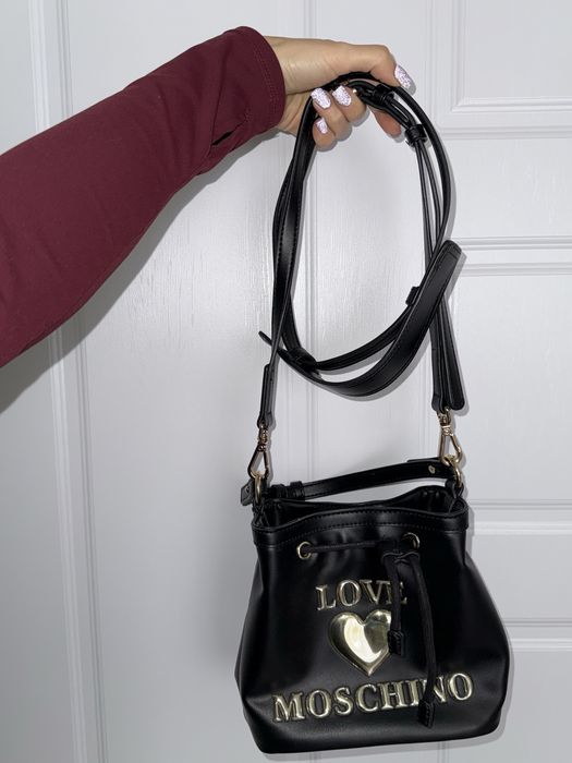 Чанта LOVE MOSCHINO много добро състояние черна