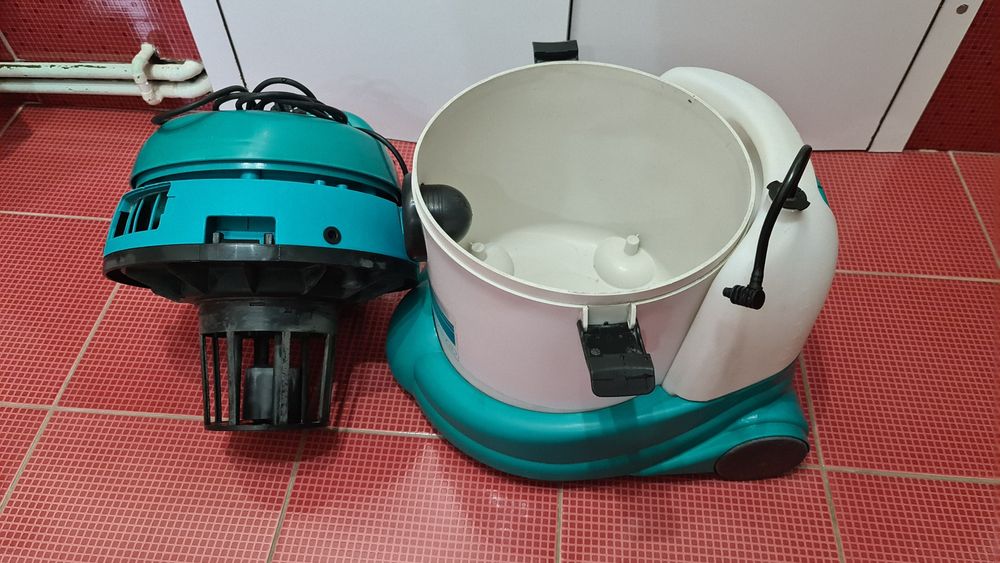 De vanzare aspirator Tron profesional injecție exctractie