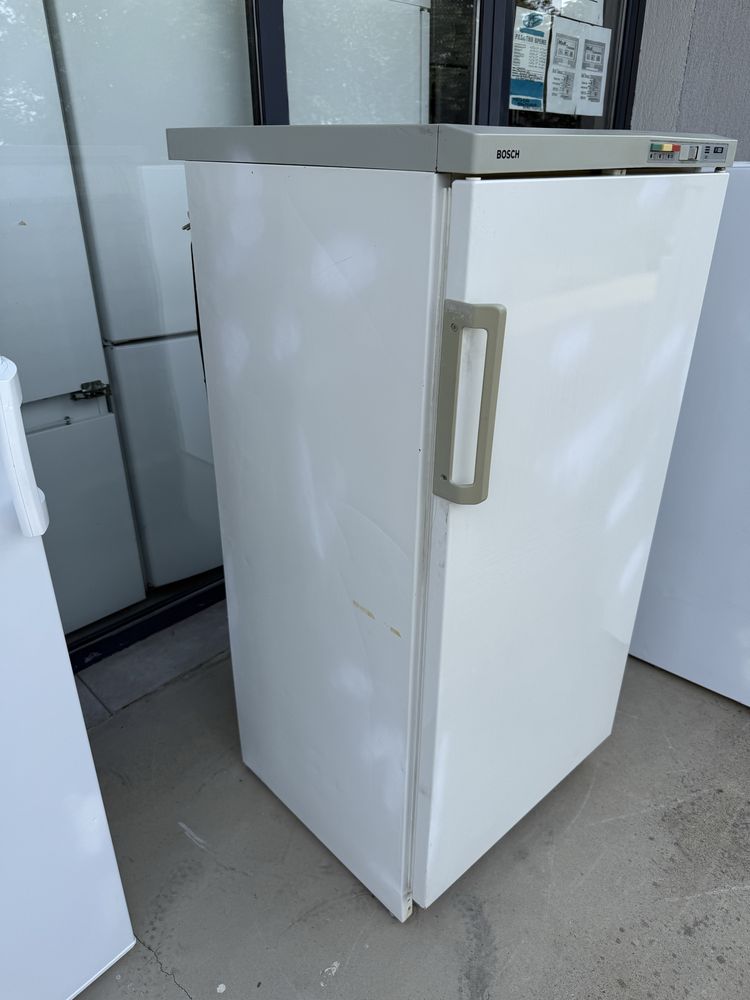 Фризер Bosch 125 см 5 чекмеджета