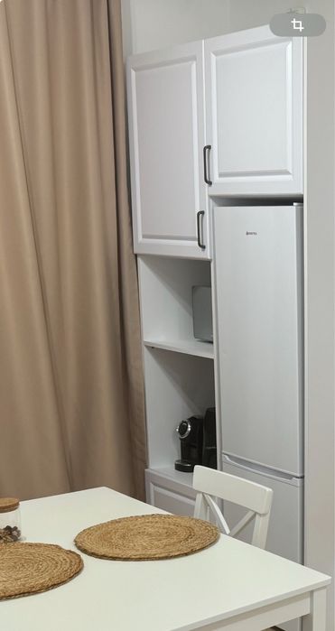 Vand dulap bucatarie cu frigider incastrat