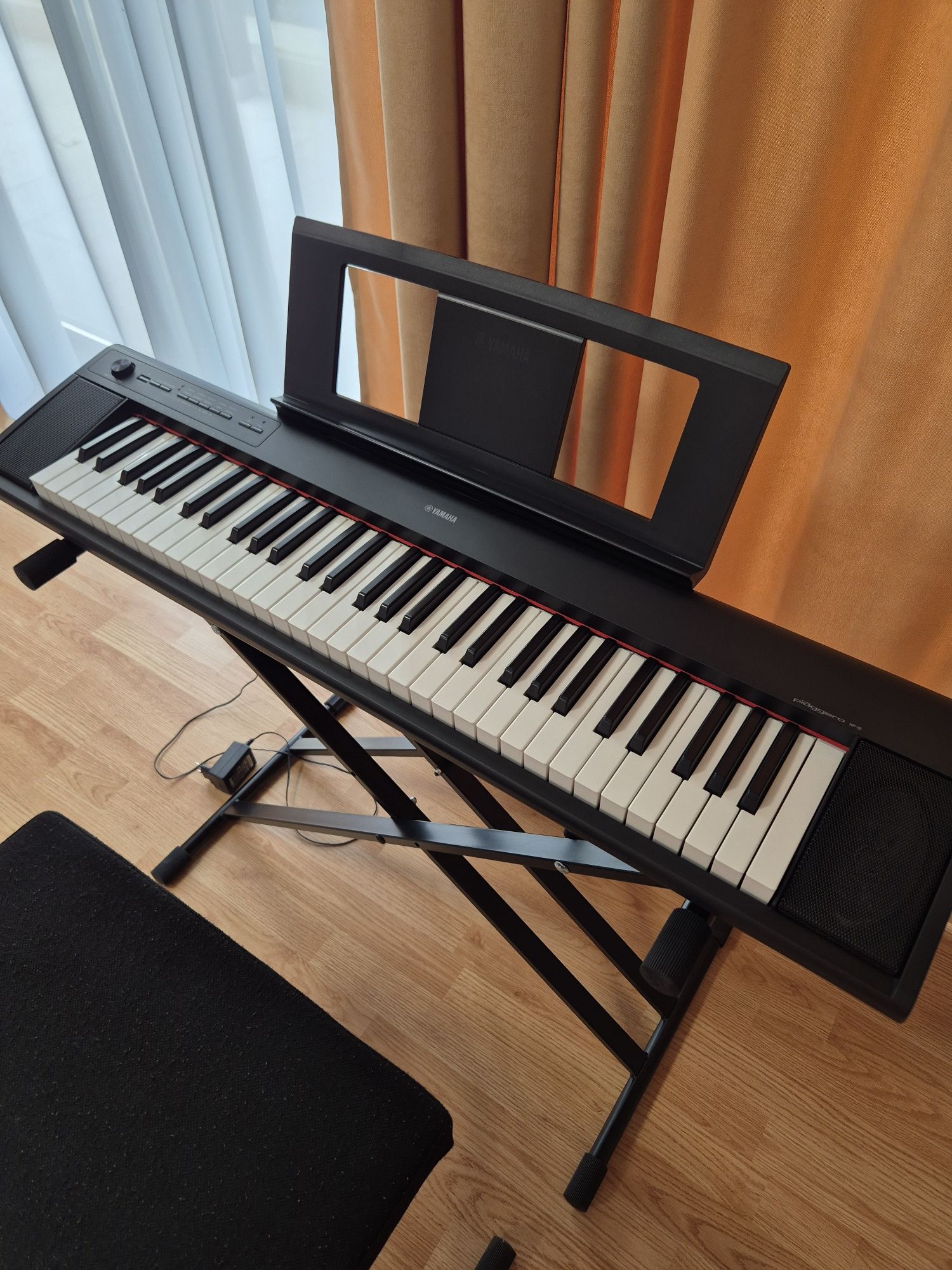 Pian Digital YAMAHA NP-12 Piaggero Black