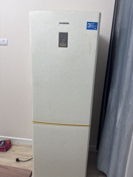 Продам холодильник самсунг