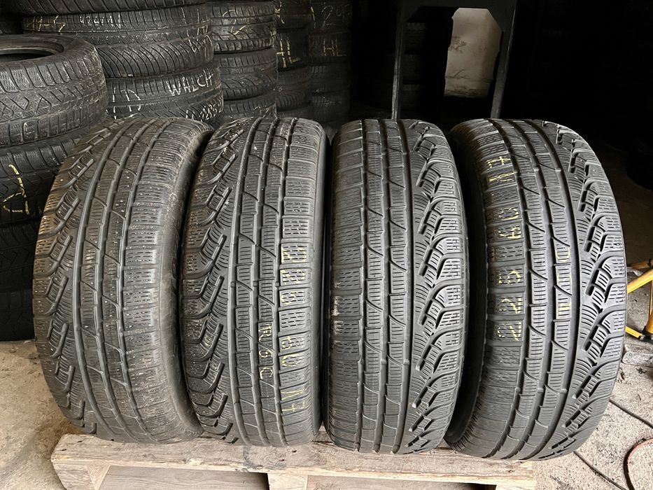 4 anvelope iarna 225/60/17 , pirelli , runflat !