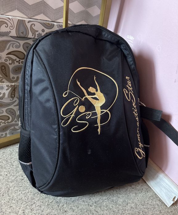 Продам рюкзак с 5 лет до 10 лет состояние новое