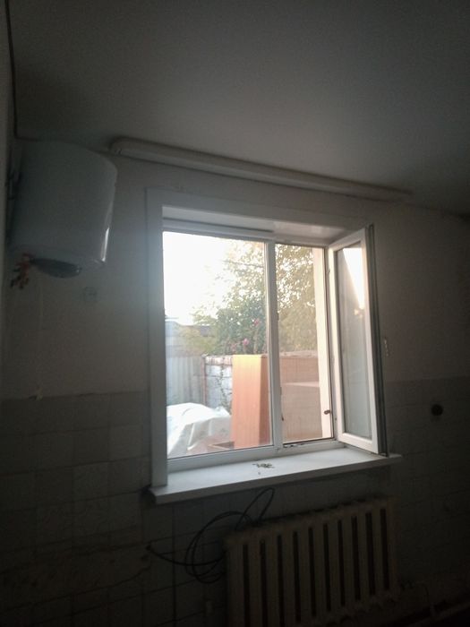 Пластик әйнектер сатамын