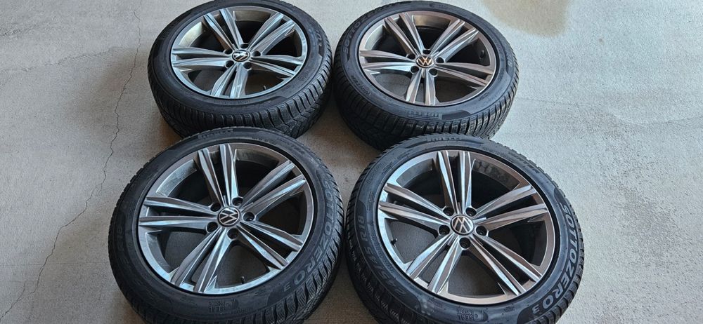 Jante VW 18 Passat 3G B8 R line echip iarna 235 45 18 Pirelli DOT 2023
