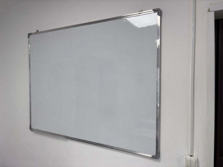 Продам шкафы, парты, доски