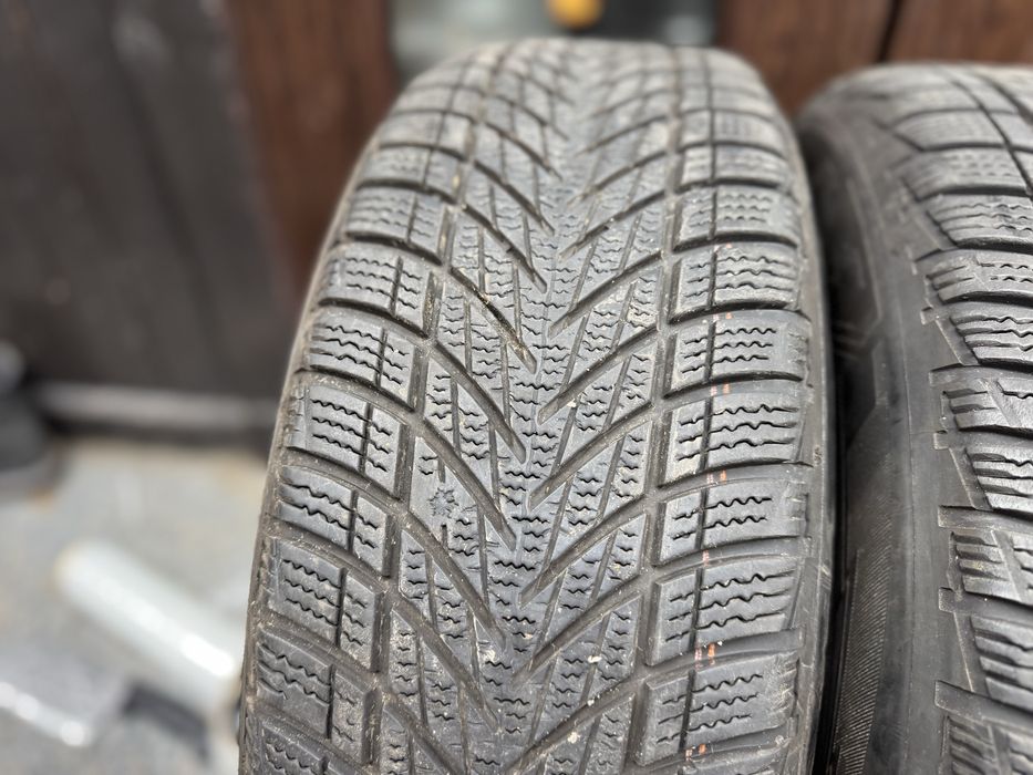 4 Anvelope Goodyear UltraGrip Performance 3 – 205/60 R16 96V DOT 2023