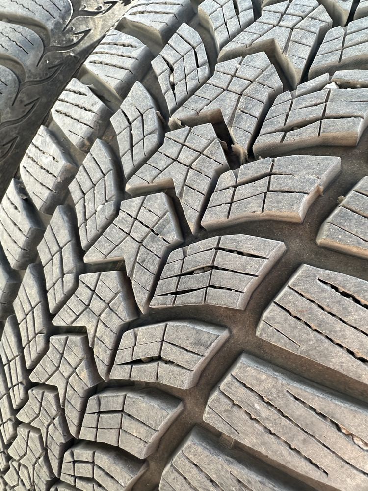 Зимни гуми DEBICA 225/50 R17 FRIGO HP2 XL