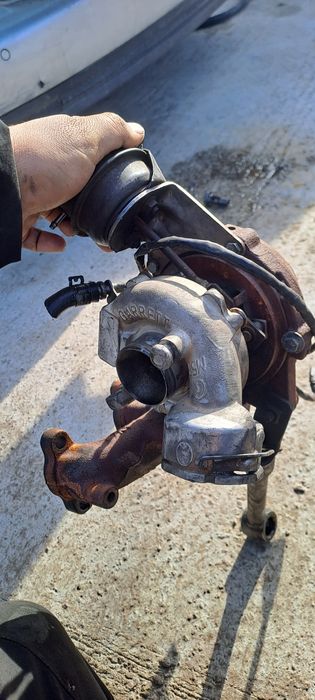 Vând turbina vw Passat B6 2.0 bmp bmm