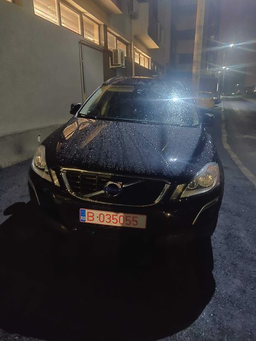 Vând Volvo XC 60 d3 163 c.p. 2012;