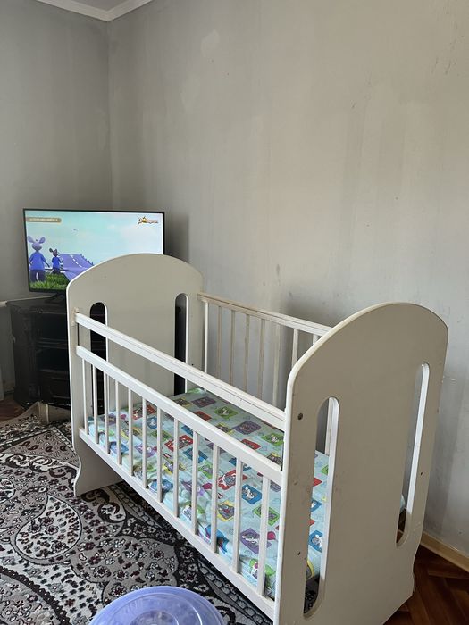 срочно продам манеж