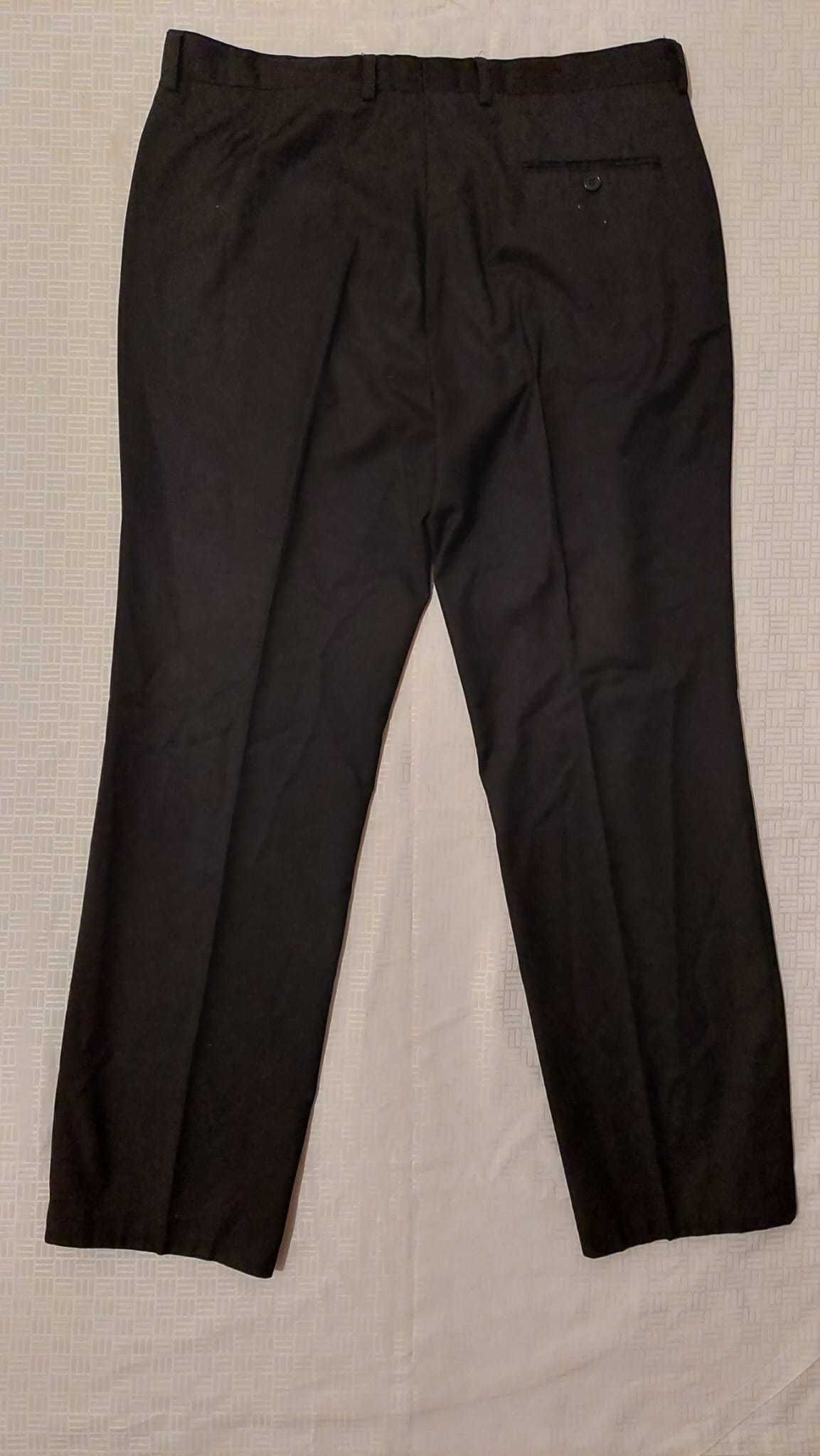 Pantaloni negri de bărbați F&F Mărimea L