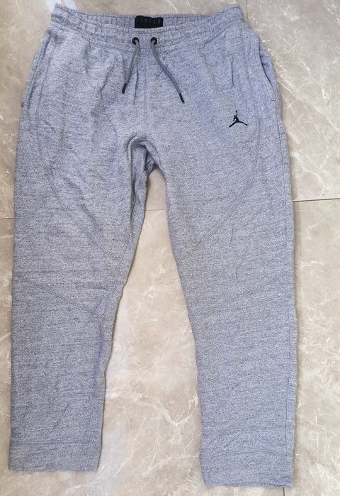 Air Jordan долнище XL размер