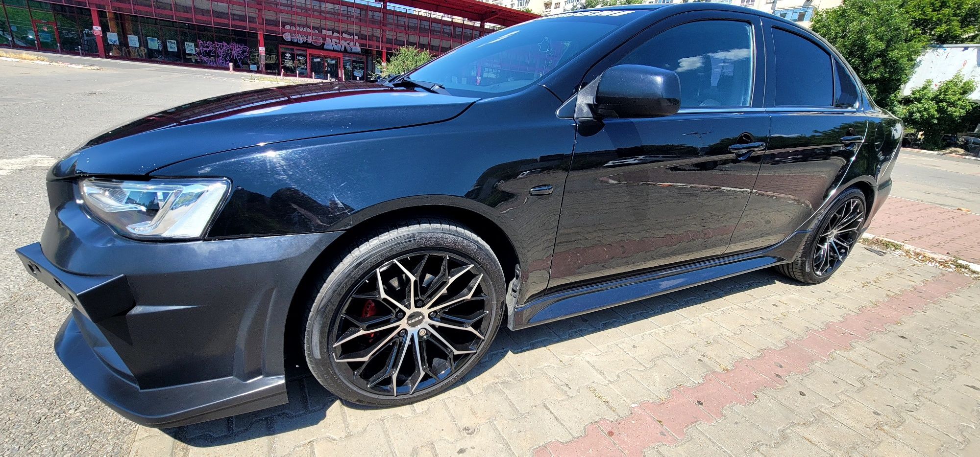 Mitsubishi Lancer