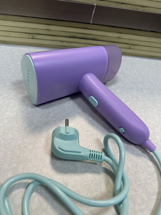 Уред за гладене с пара Philips STH3010