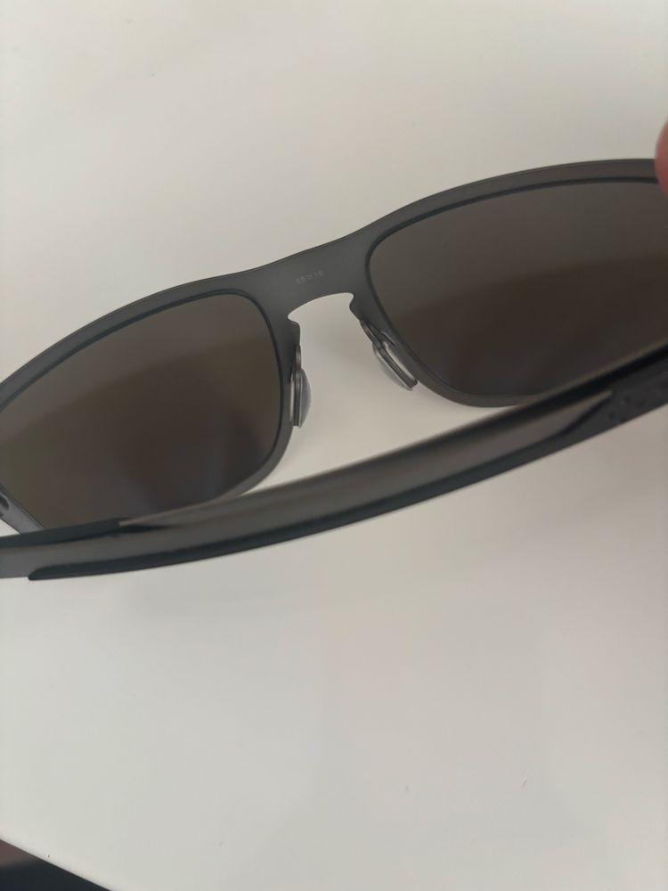 Слънчеви очила OAKLEY
