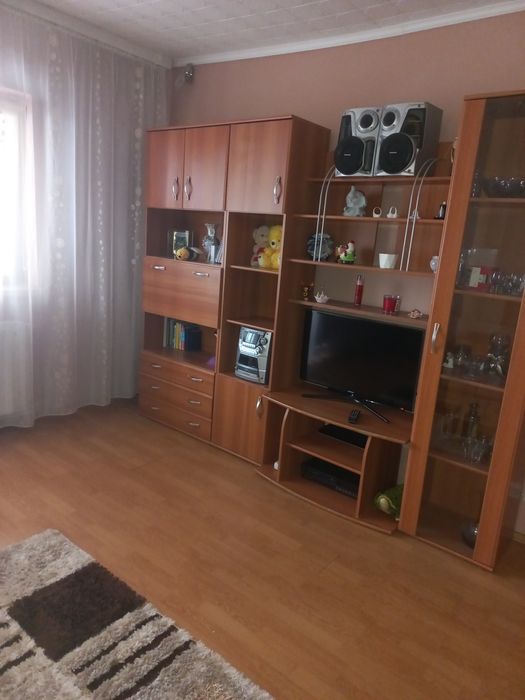 Ofer pentru inchiriere ap3 cam,conf1,dec. ,doua bai,loc parcare,Gav3