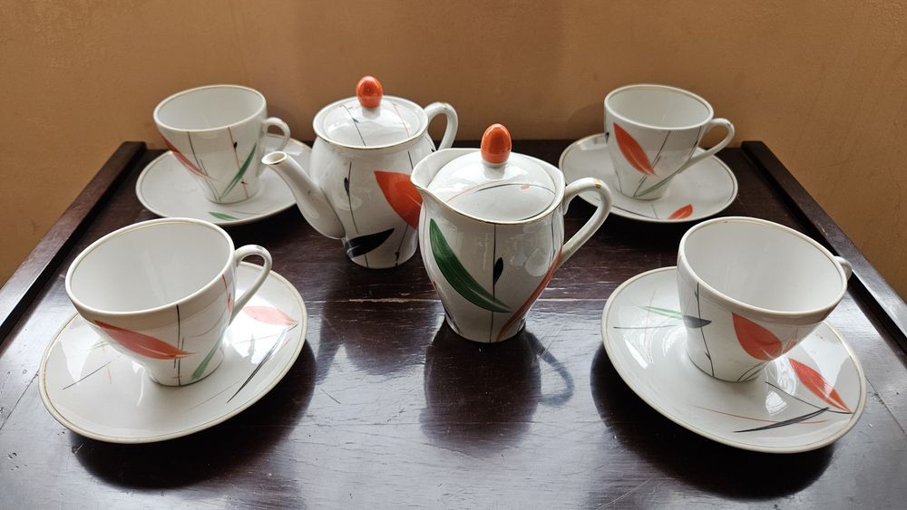 Порцеланов сервиз за чай или кафе