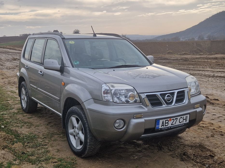 Vand Nissan X trail T30 an 2002 sau schimb cu X trail T31+  diferenta