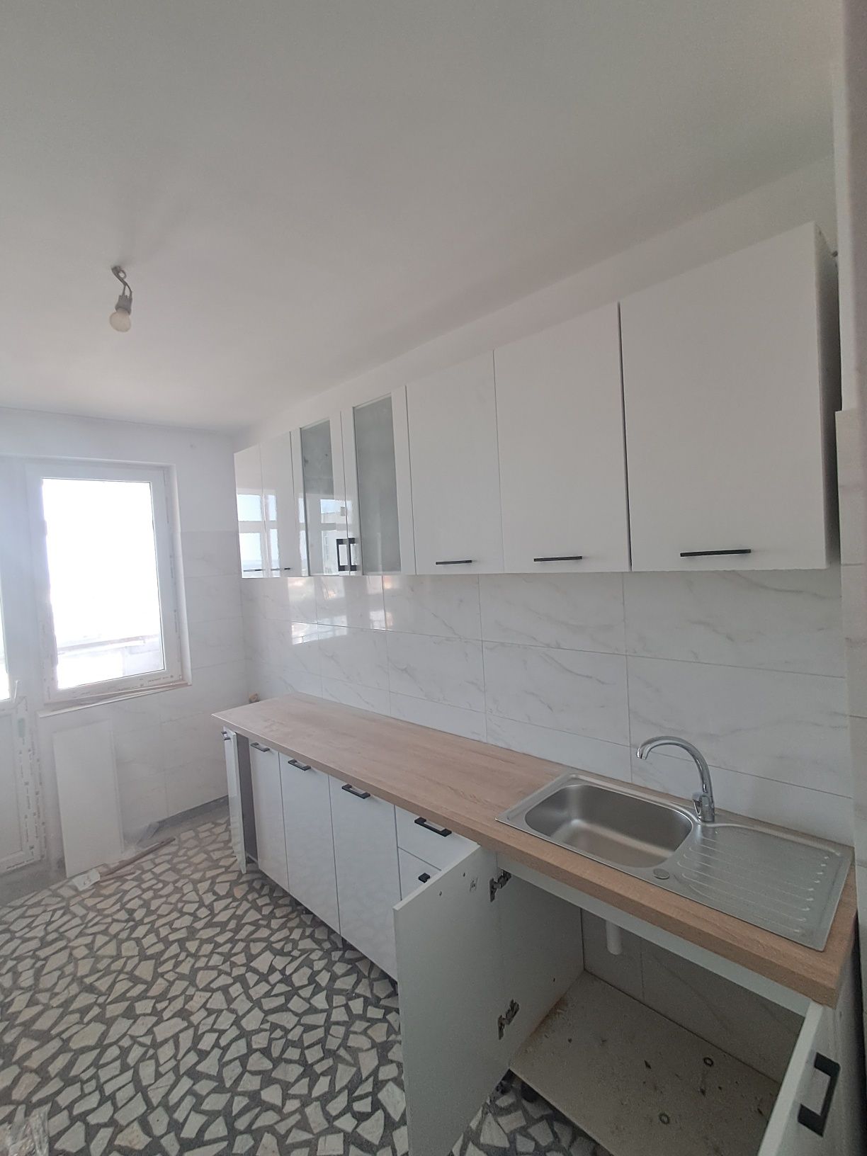 Vand Apartament 4 Camere