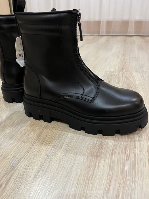 Ботуши Зара нови!!!