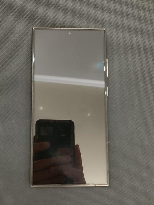 Продам смартфон samsung galaxy s24 ultra