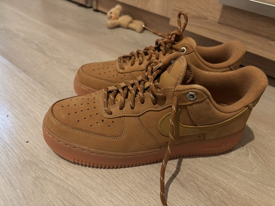 Vand adidasi nike orginali