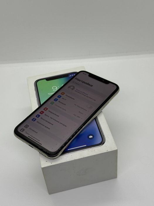 Iphone X sotiladi dastavkasi bor bepul