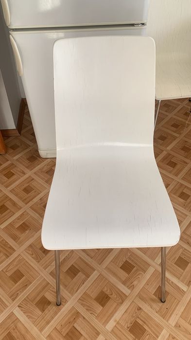 Стол со стульями (белые)