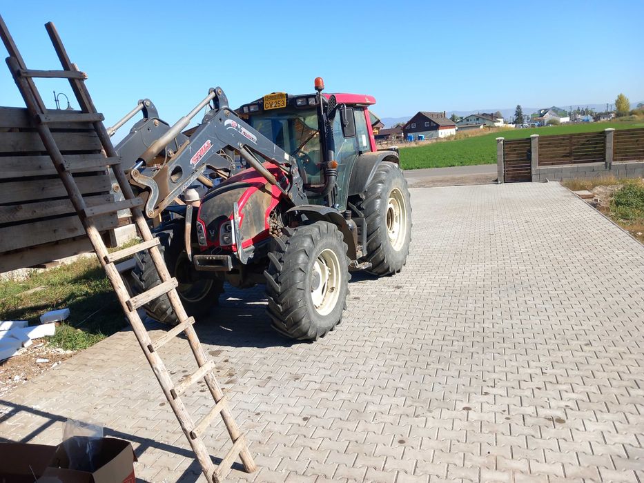 Valtra N123 Hitech