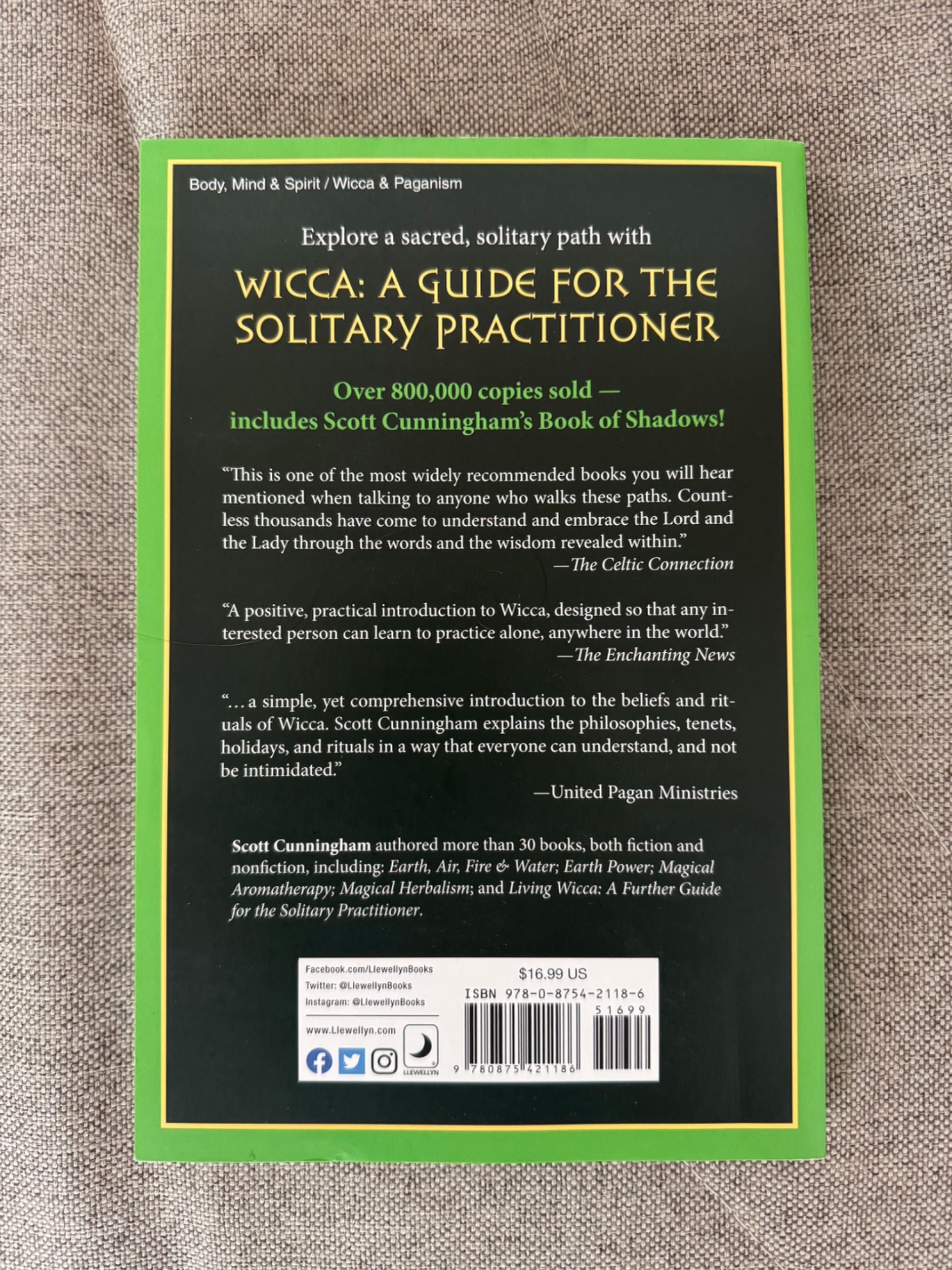 Wicca - A guide for the solitary practitioner