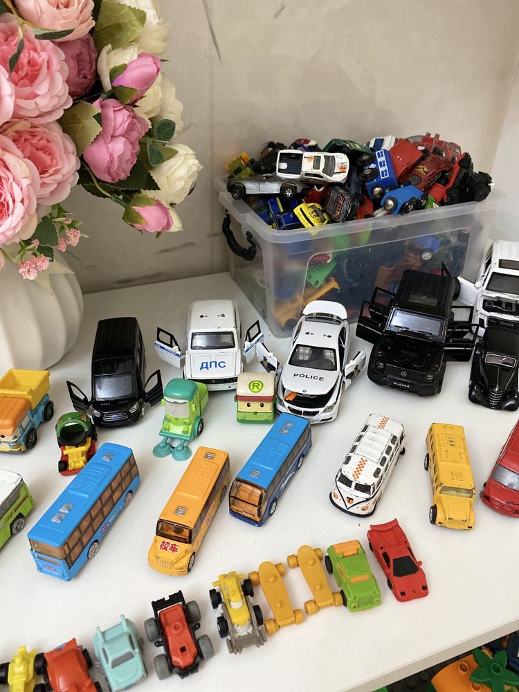 Игрушки Лего Дупло, Коллекционые модели машин